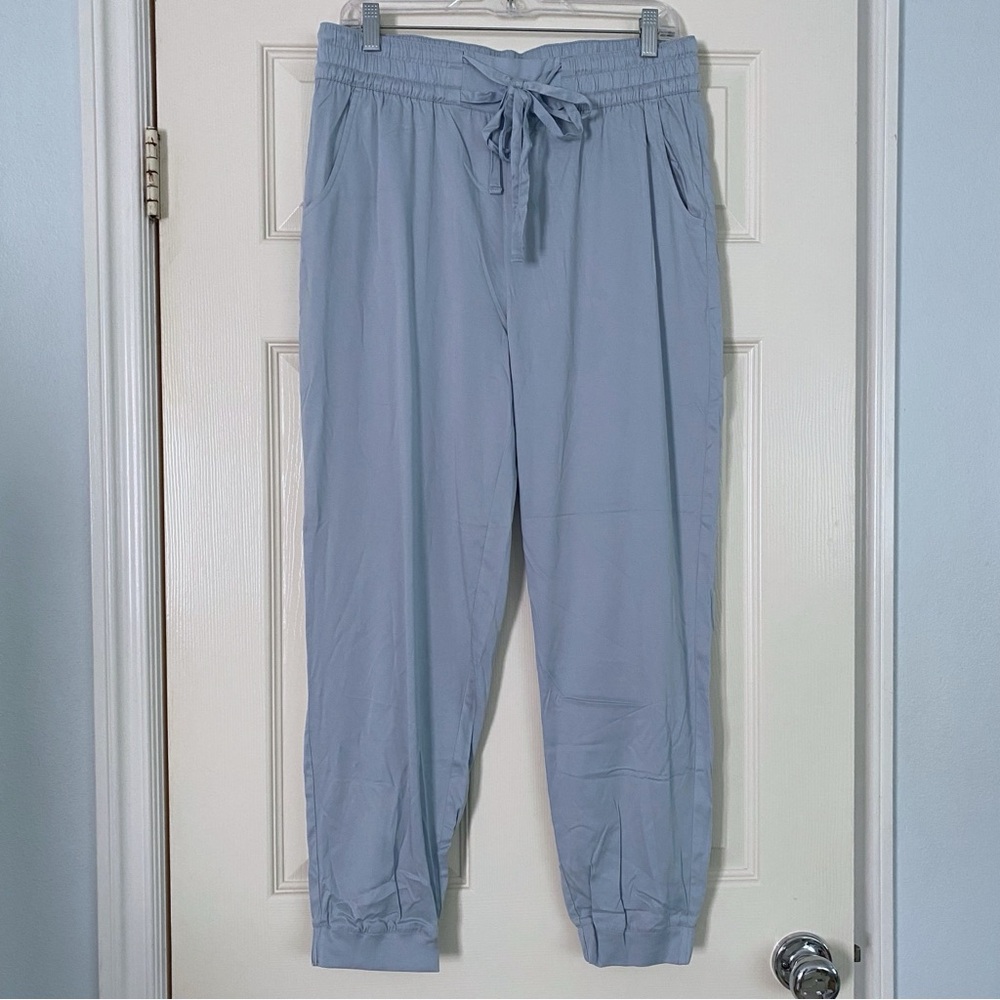 NWT Travis Mathew Sunny Outlook Jogger Pants Niagara Mist Blue Grey Size Large